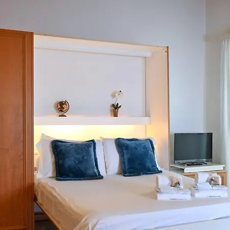Apartment Ruga House In 7 *